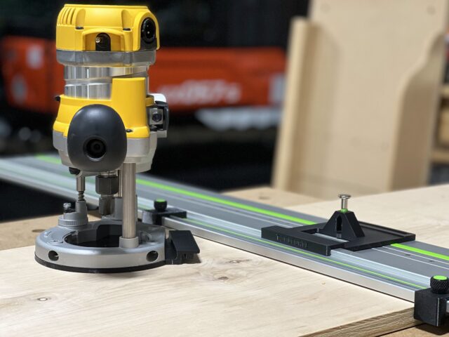 LR32 Set for use with the Dewalt 618 Plunge router