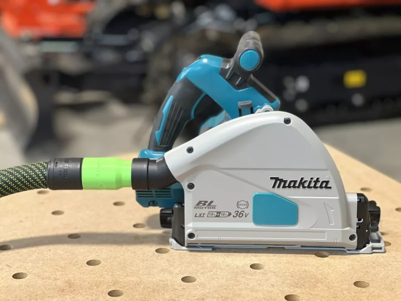 Great dust collection with the Makita 36v track saw and your Festool CT dust extractor
