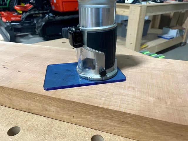 Extended support plate for Maktia Trim Router