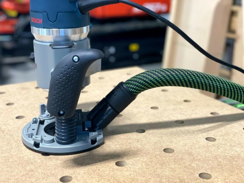 Dust port for Bosch 1617 plunge router