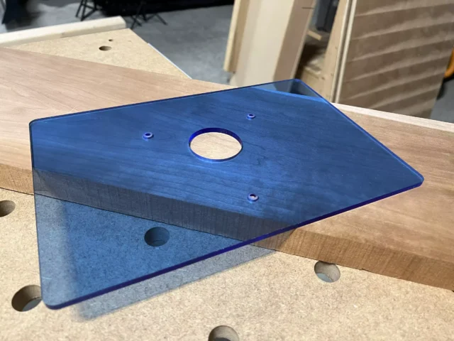 Transparent blue cast acrylic base plate for Bosch 1617 router