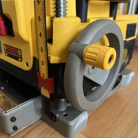 stubby handle crank for the Dewalt DW735 planer