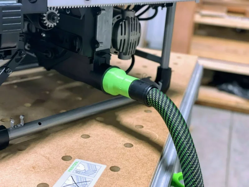 Worm Drive table saw adapter for 27mm hose