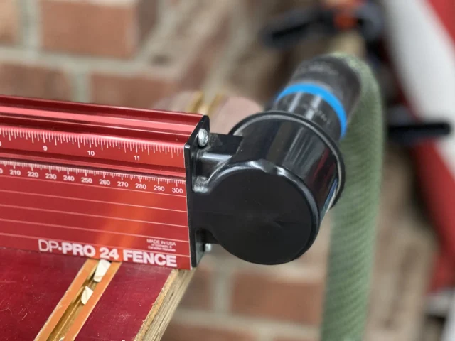 Connect your Dust extractor to your Woodpecker's DP-PRO fence dust port