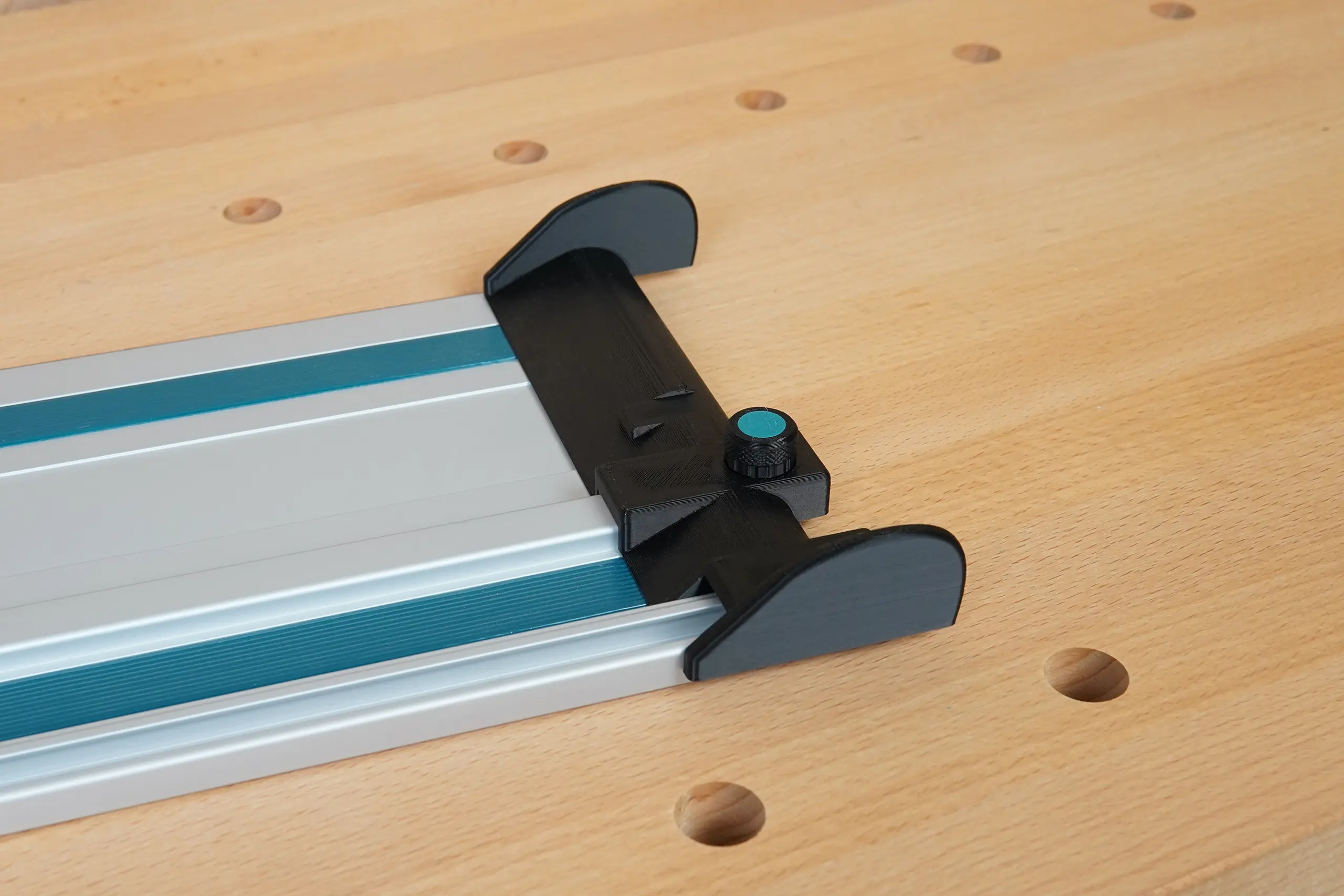 Hose Deflector for Makita Track Saw Guide Rails